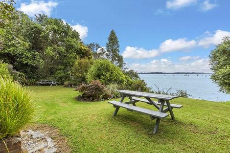 Photo of property in 15 Willjames Avenue, Algies Bay, Warkworth, 0920