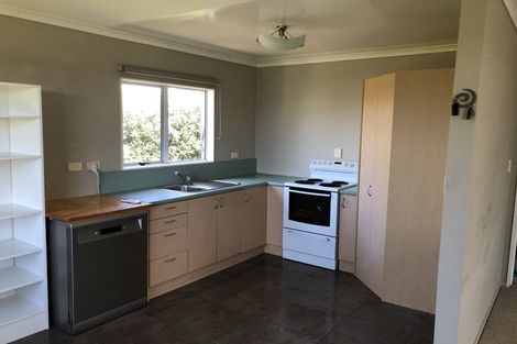 Photo of property in 19 Waitote Street, Castlecliff, Whanganui, 4501