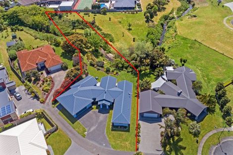 Photo of property in 24 Charteris Rise, Riverdale, Gisborne, 4010
