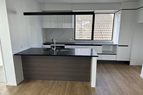 Photo of property in 2/45 Anzac Street, Takapuna, Auckland, 0622