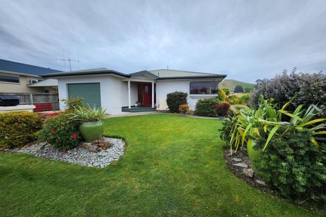 Photo of property in 6 Kenilworth Road, Oamaru North, Oamaru, 9400