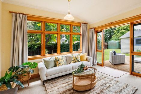 Photo of property in 7 Saint Johns Avenue, Palmerston North, 4414