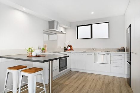 Photo of property in 2/22 Springfield Road, St Albans, Christchurch, 8014