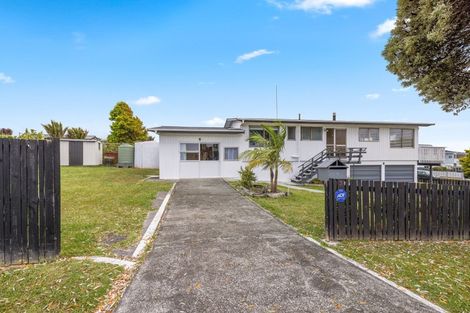 Photo of property in 3 Kauri Crescent, Snells Beach, 0920
