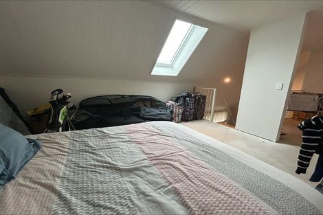 Photo of property in 16 Tomtit Crescent, Lake Hawea, 9382