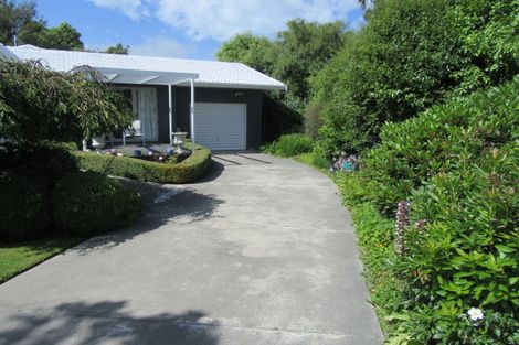 Photo of property in 17 Churchill Place, Waimate, 7924