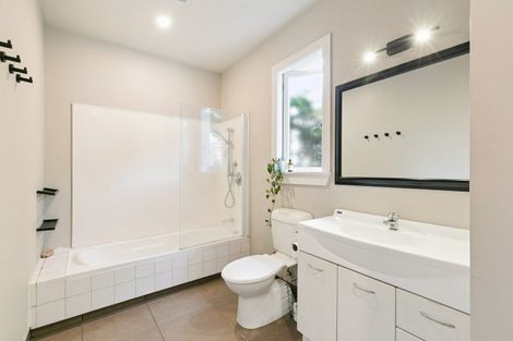 Photo of property in 83 Miramar Avenue, Miramar, Wellington, 6022