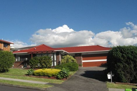 Photo of property in 78 Dalwhinnie Parade, Highland Park, Auckland, 2010