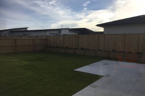 Photo of property in 12 Kaimanawa Road, Karaka, Papakura, 2113