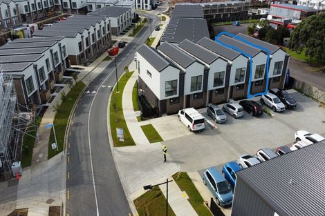 Photo of property in 21 Huri Street, Mangere Bridge, Auckland, 2022