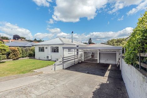 Photo of property in 12 Mersey Street, South Hill, Oamaru, 9400