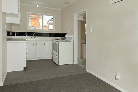 Photo of property in 1/4046 Great North Road, Glen Eden, Auckland, 0602