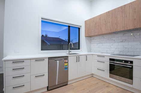 Photo of property in 17d Queen Street, Papakura, 2110