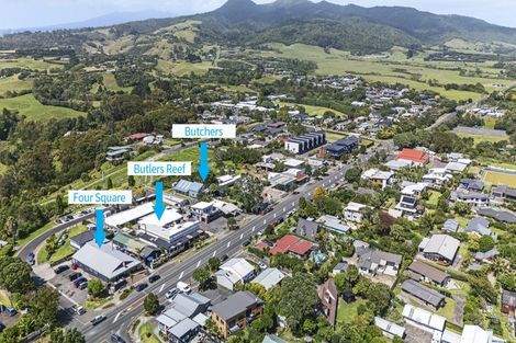 Photo of property in 1138 South Road, Oakura, 4314