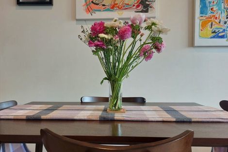 Photo of property in 8/10 Rimu Street, New Lynn, Auckland, 0600