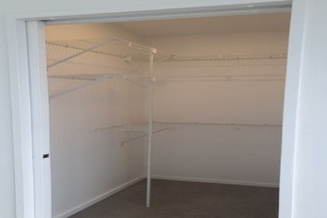 Photo of property in 15/62 Spenmoor Street, Newlands, Wellington, 6037