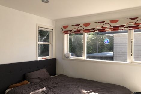 Photo of property in 3b Dallinghoe Crescent, Milford, Auckland, 0620