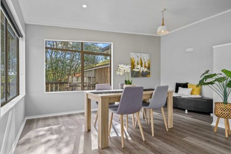 Photo of property in 55 Tram Valley Road, Swanson, Auckland, 0614