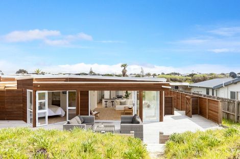 Photo of property in 19a Ruby Cove, Omaha, 0986