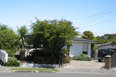 Photo of property in 7 Farndale Place Avonhead Christchurch City
