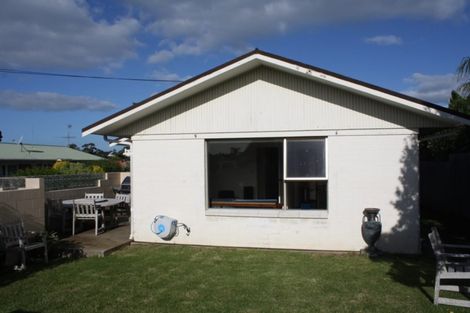 Photo of property in 1/31 Hauraki Road, Hauraki, Auckland, 0622