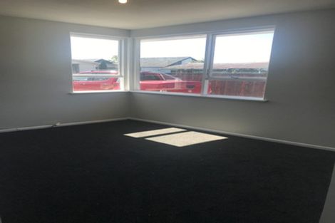 Photo of property in 40 Inwoods Road, Parklands, Christchurch, 8083