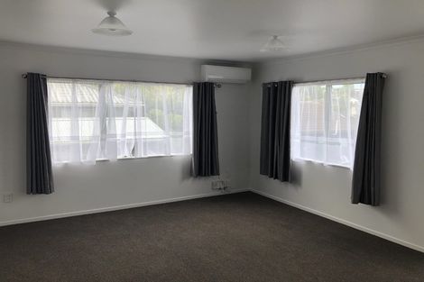 Photo of property in 12a Midgley Road, West Harbour, Auckland, 0618