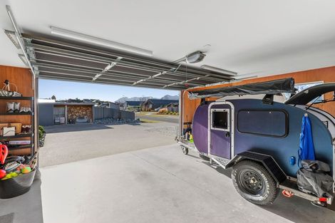 Photo of property in 16 Isthmus Place, Lake Hawea, Wanaka, 9382