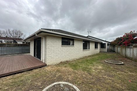 Photo of property in 4a Brett Place, Takaro, Palmerston North, 4412