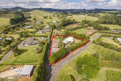 Photo of property in 73 Riddell Road, Kerikeri, 0230