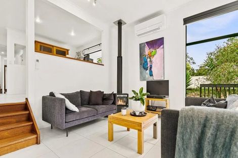 Photo of property in 12b Kimberly Grove, Greenhithe, Auckland, 0632
