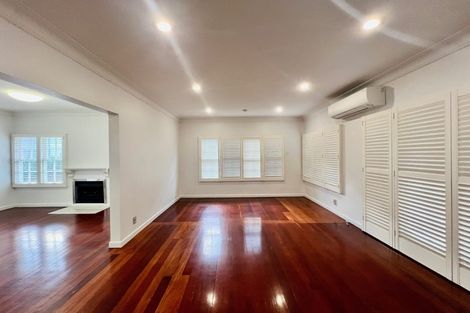 Photo of property in 232 Lake Road, Hauraki, Auckland, 0622