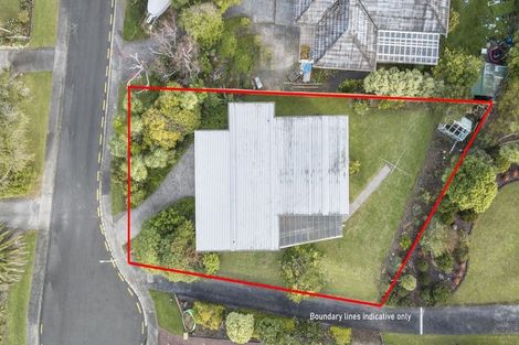 Photo of property in 8 Cashmere Place, Glenfield, Auckland, 0629