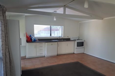 Photo of property in 1 Fishermans Cove, Army Bay, Whangaparaoa, 0930