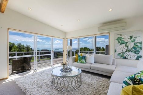 Photo of property in 193 Sandspit Road, Shelly Park, Auckland, 2014