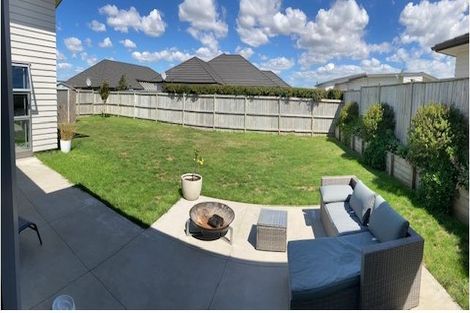 Photo of property in 12 Kaimanawa Road, Karaka, Papakura, 2113