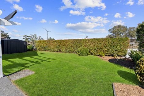 Photo of property in 2/99 Riverside Road, Orewa, 0931