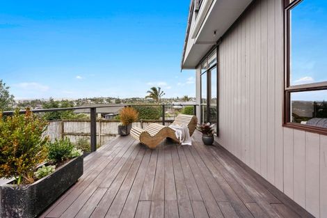 Photo of property in 32 Churchill Road, Cockle Bay, Auckland, 2014