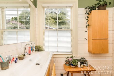 Photo of property in 11 Huia Road, Titirangi, Auckland, 0604