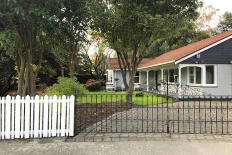 Photo of property in 7 Quinton Place, Bishopdale, Christchurch, 8053