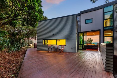 Photo of property in 24d Mandalay Terrace, Khandallah, Wellington, 6035