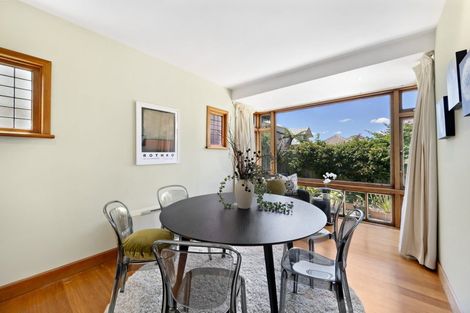 Photo of property in 2 Tutchen Avenue, Mount Victoria, Wellington, 6011