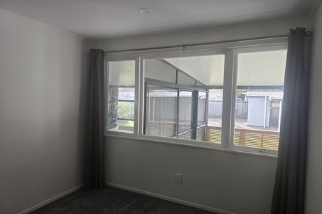 Photo of property in 4 Braeburn Place, Takanini, 2112