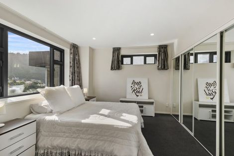 Photo of property in Terrace Garden Apartments, 14b/120 The Terrace, Wellington Central, Wellington, 6011