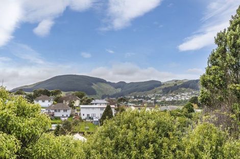 Photo of property in 11a Hillary Street, Tawa, Wellington, 5028