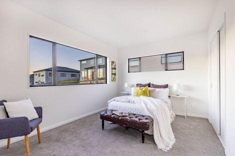 Photo of property in 2 Celestial Crescent, Orewa, 0931