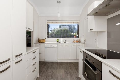 Photo of property in 702 Massey Street, Akina, Hastings, 4122