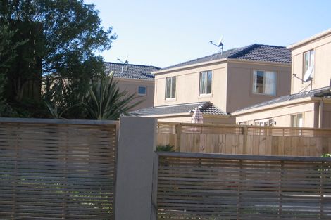 Photo of property in 8 Belle Verde Drive, Sunnynook, Auckland, 0630