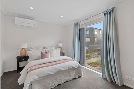 Photo of property in 11 Matimati Place, Hobsonville, Auckland, 0616