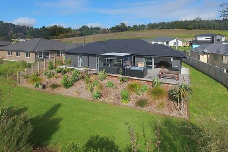 Photo of property in 39 Anne Burton Drive, Warkworth, 0910